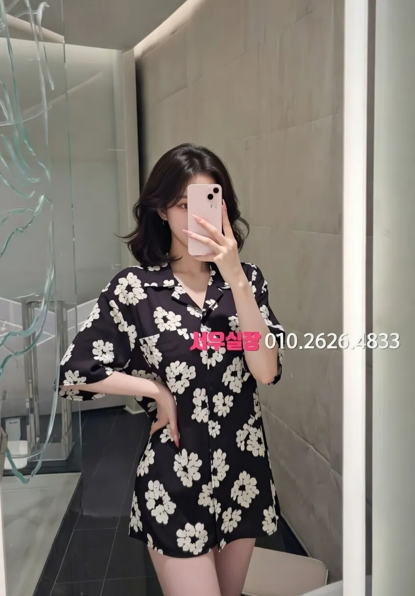 노형동 다국적노래방 프리미엄 라인업 2번 프로필